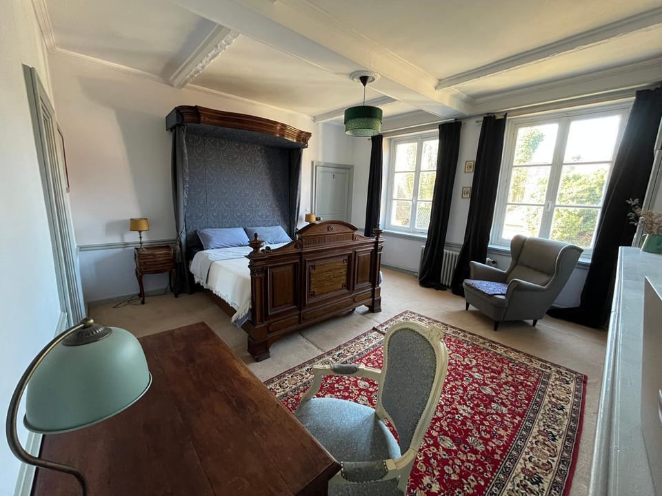 Maison de caractère au calme en pleine campagne Vacation rental in Hauts-de-France