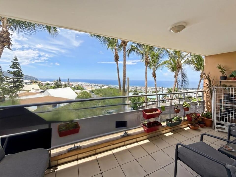 T3 Belle vue mer Proche Clinique Apartment in Réunion