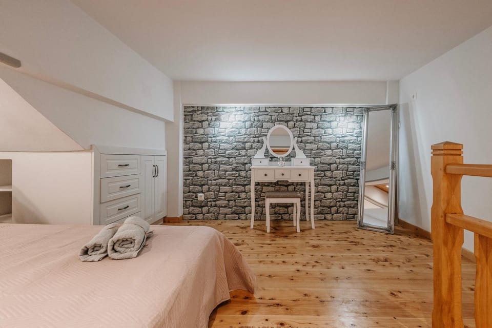 Bed, wardrobe