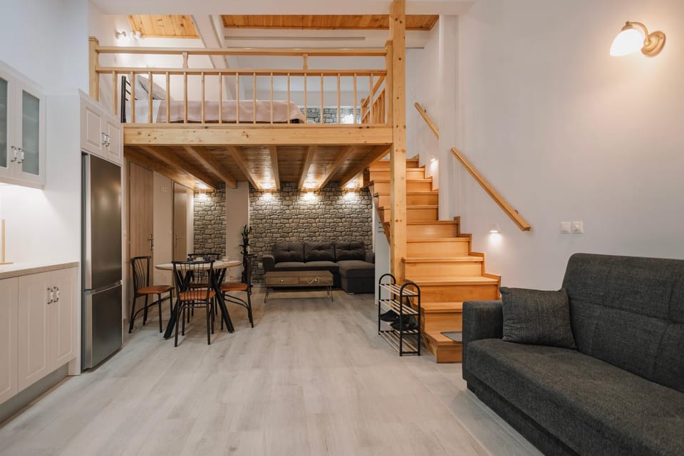 Bed, Living room, Dining area, kitchen