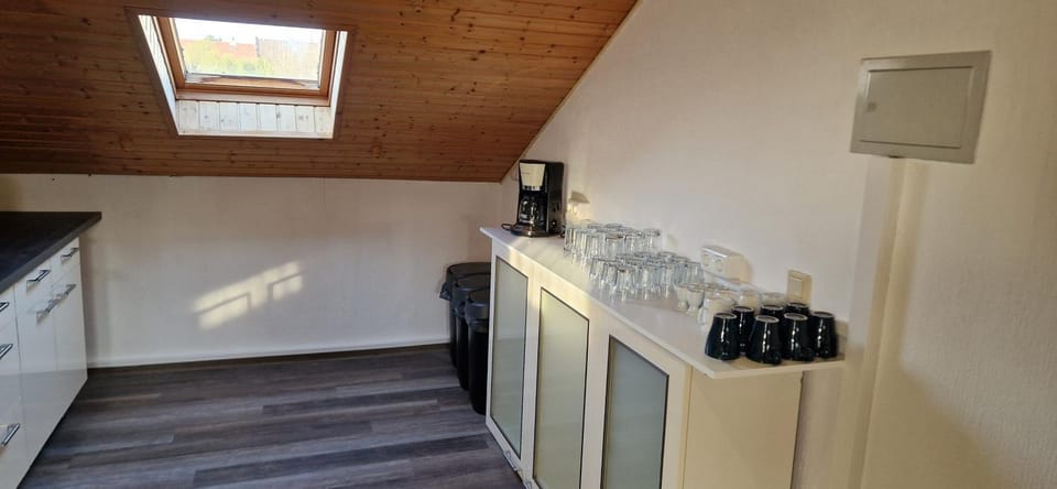 Zentral gelegene Unterkunft in Ingelheim, nahe A60 für Monteure mit Parkplatz Apartment in Mainz-Bingen