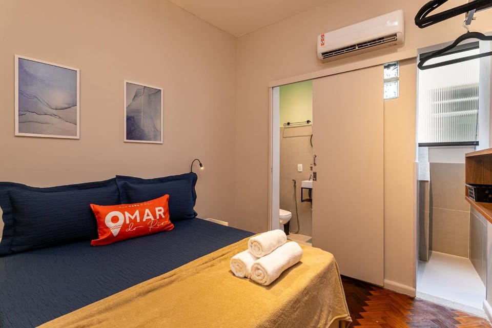 2-Bedroom: Charm and Style in Leblon | TB 8/616 Apartment in Rio de Janeiro