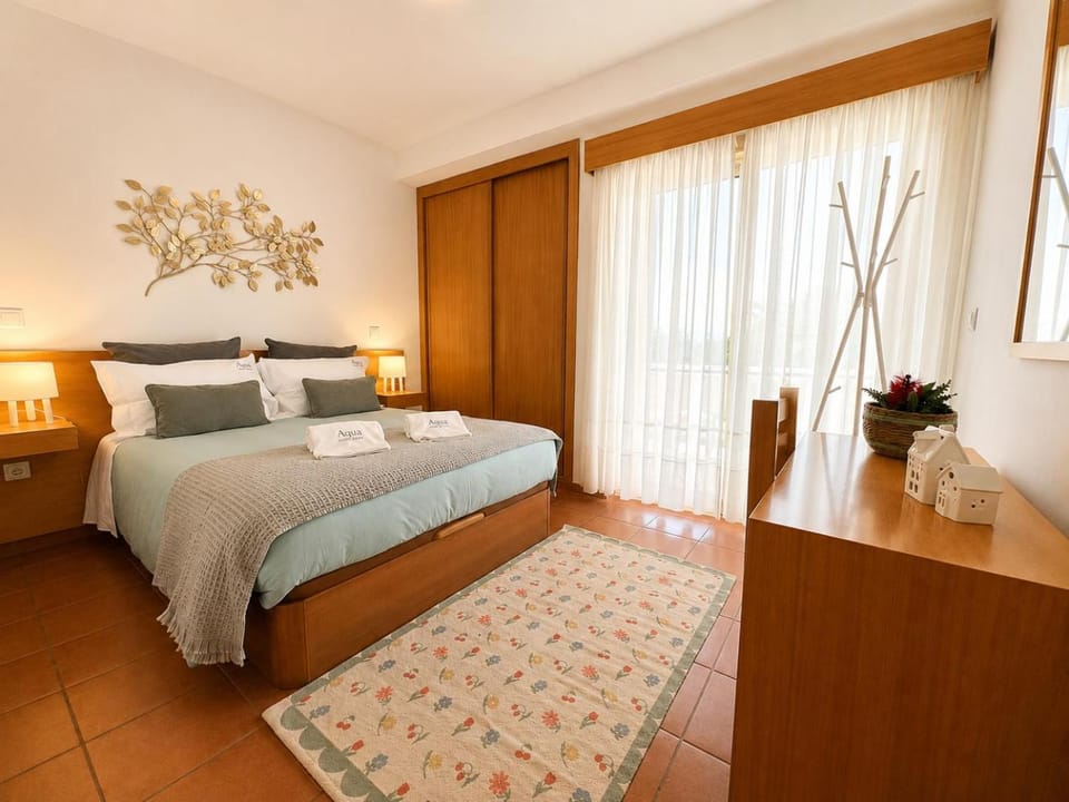 Bed, Bedroom, storage