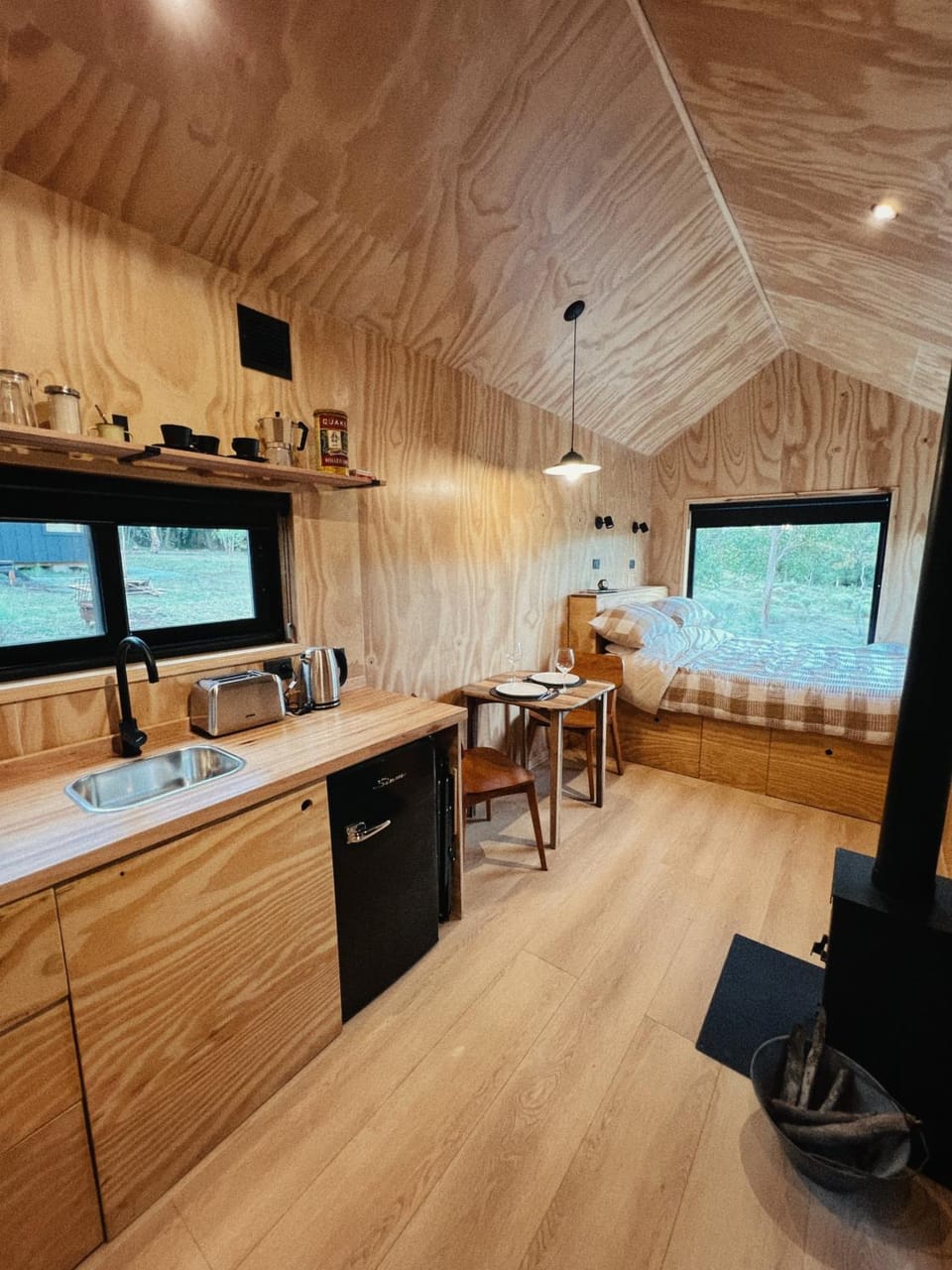 Kitchen or kitchenette, Dining area, Bedroom, heating