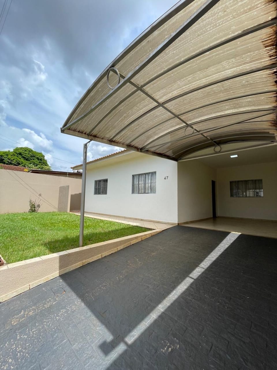 Facade/entrance, Parking