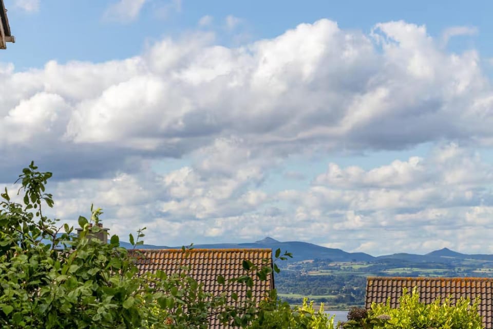 Garden view, Mountain view