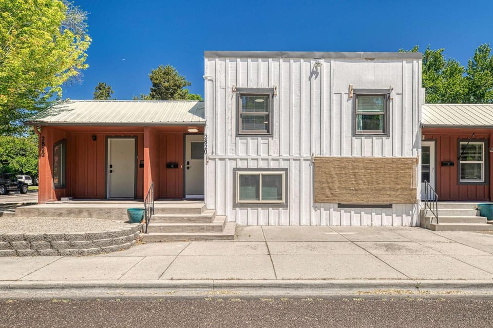 Uptown 2 bedroom flat near Train Depot Apartment in Boise