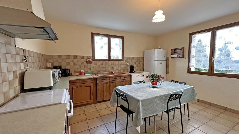 Péret House in Nouvelle-Aquitaine