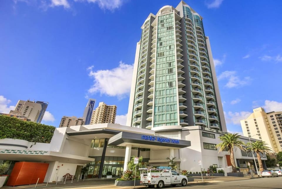 Legends Hotel - Private Apartments Hosted by Coastal Letting Co Apartment in Surfers Paradise Boulevard