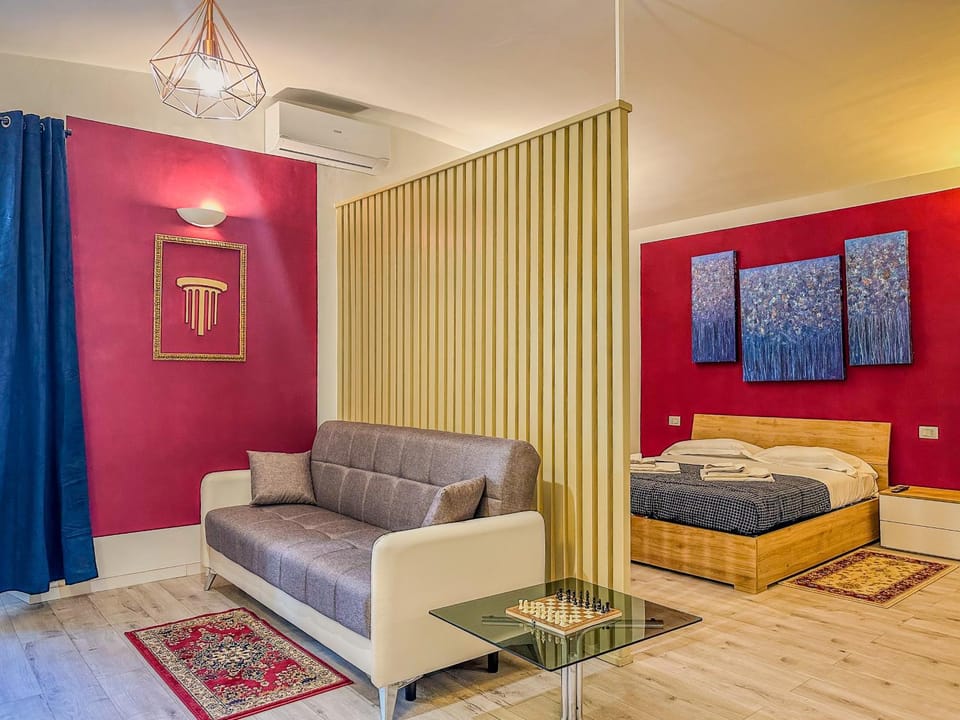 Bed, Living room, Photo of the whole room, Bedroom