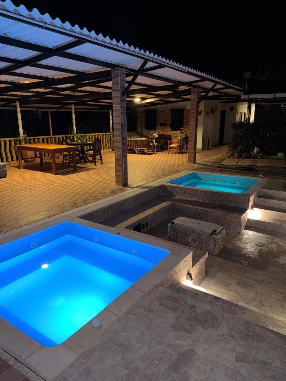 Swimming pool