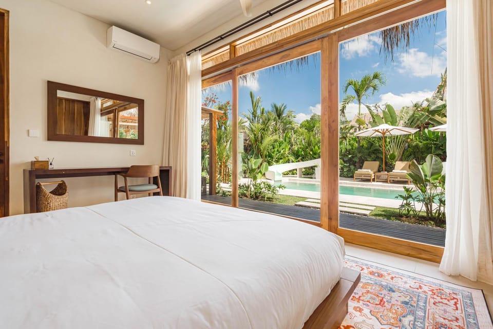 View (from property/room), Bedroom, furniture, air conditioner