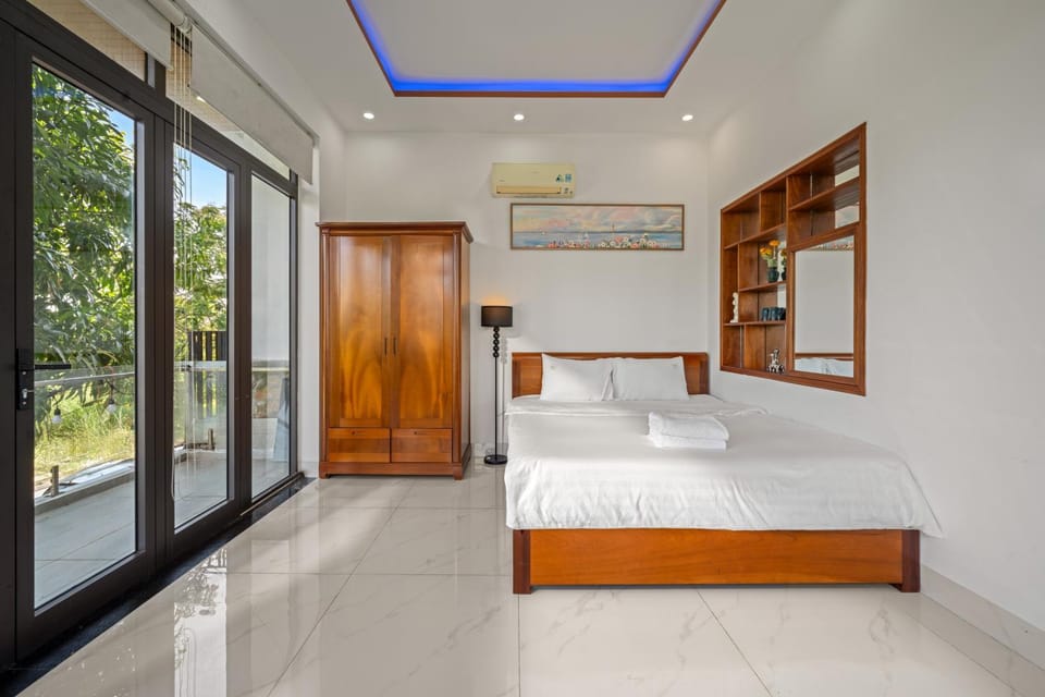 Bedroom, air conditioner