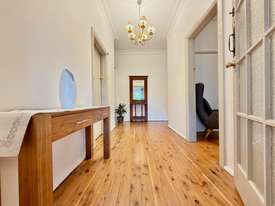 72 Cobra Street House House in Dubbo