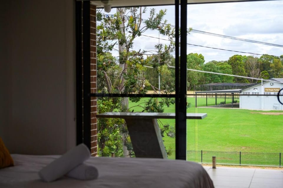 Panania 6Br house near Train Shops Sports Rivers House in Sydney