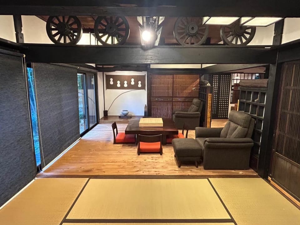 Pottery & Stay -UTSUWA- Bed and Breakfast in Aichi Prefecture