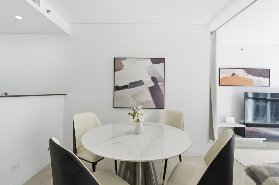 Mascot 1BR Easy Access to CBD & Airport Apartment in Mascot