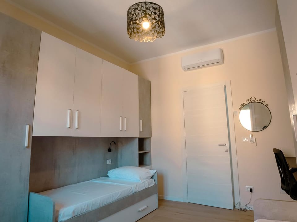 Bed, Photo of the whole room, Bedroom, towels, wardrobe, air conditioner