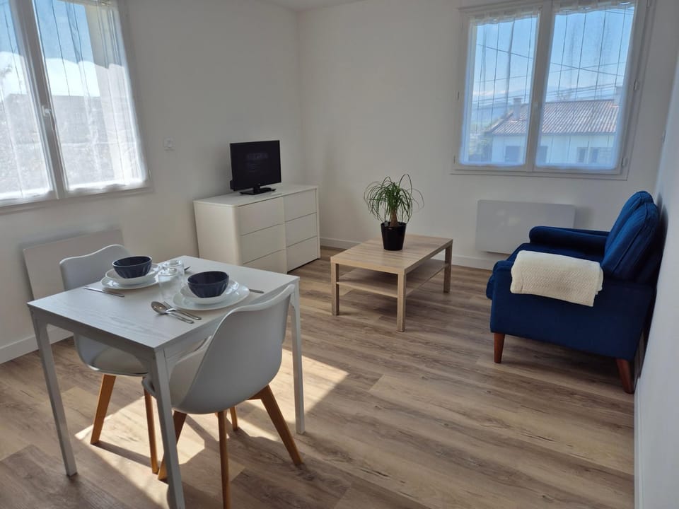Le Lagon-calme-lumineux-neuf-place voiture-velo Apartment in Occitanie