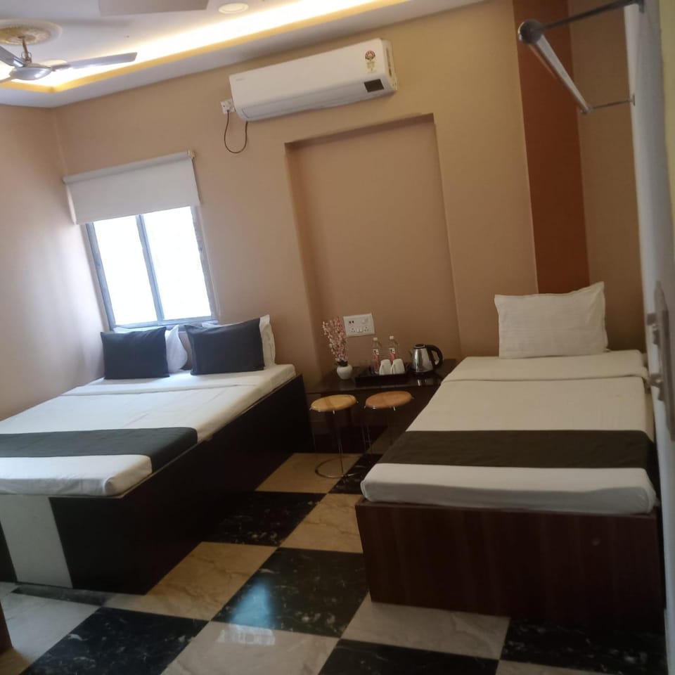 MD International Guest House Bed and Breakfast in Kolkata