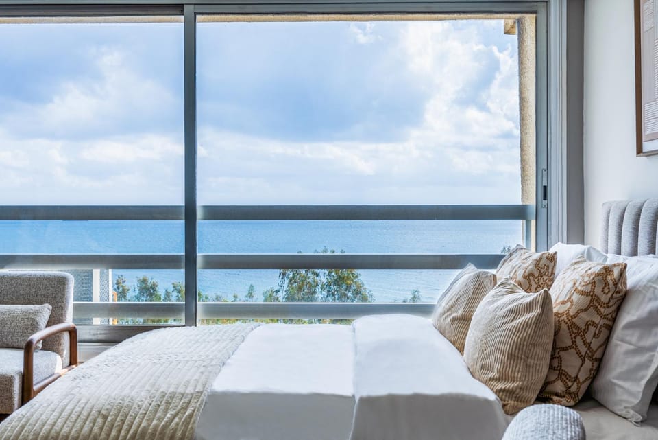 Bed, View (from property/room), Sea view