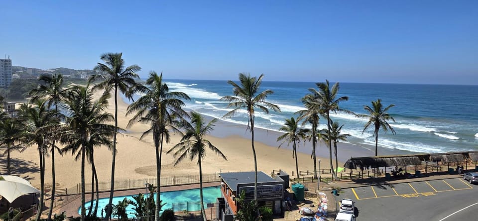 Restaurant/places to eat, Beach, Sea view, Street view, Swimming pool