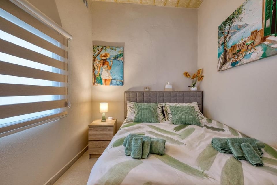 Alley Suites - New Double room by SF Homes Apartment in Malta