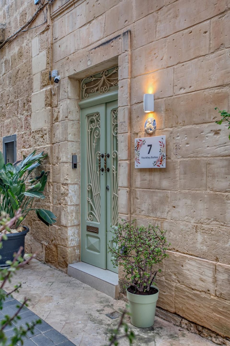 Alley Suites - New Double room by SF Homes Apartment in Malta