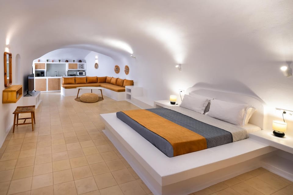 Bed, Living room, Seating area, Bedroom