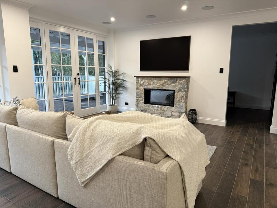 Living room, fireplace