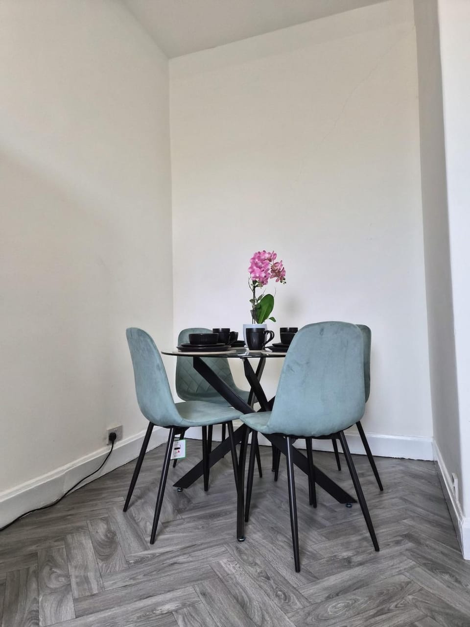 Modern Top Floor 2BR apartment Apartment in Scotland