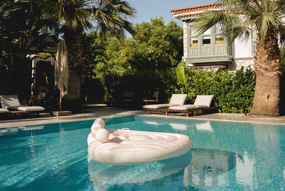Pool view, Swimming pool