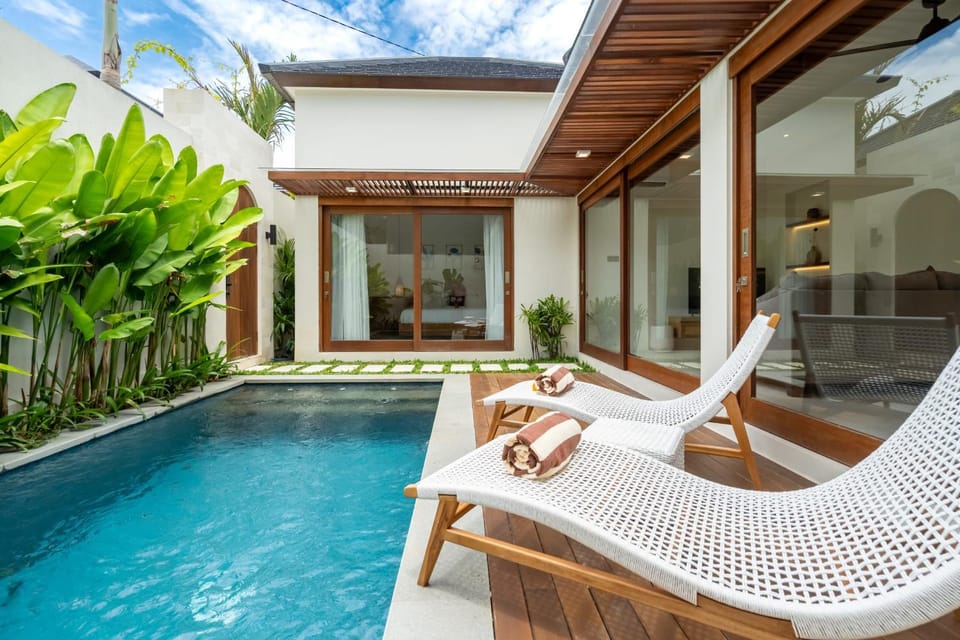 Patio, Day, Seating area, Pool view, Swimming pool, sunbed