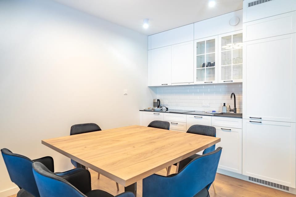 Kitchen or kitchenette, Dining area, pet friendly, stove