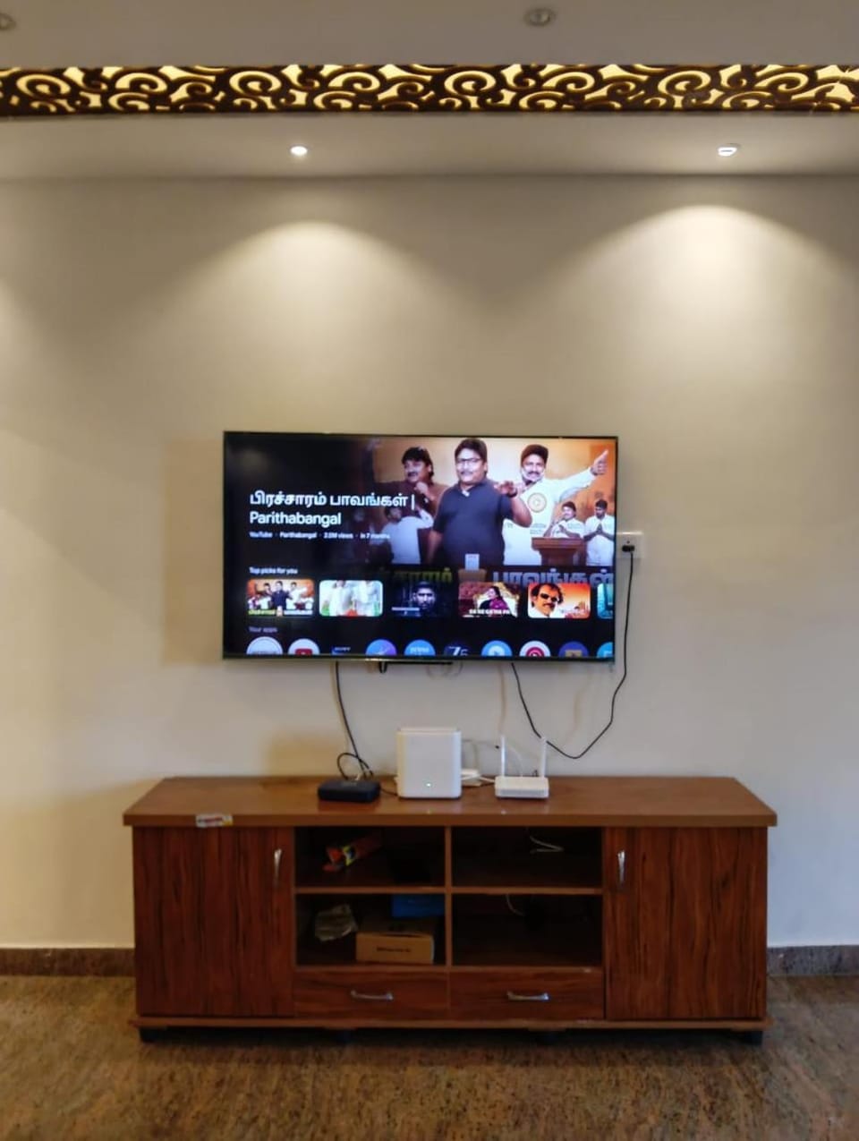 Communal lounge/ TV room, TV and multimedia