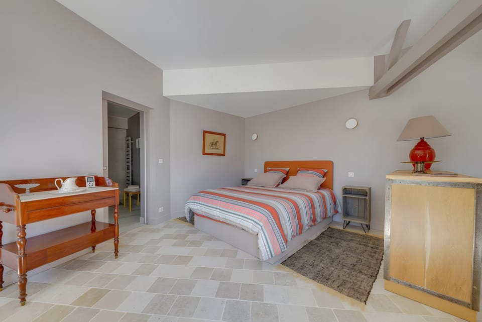 Property building, Living room, Bedroom
