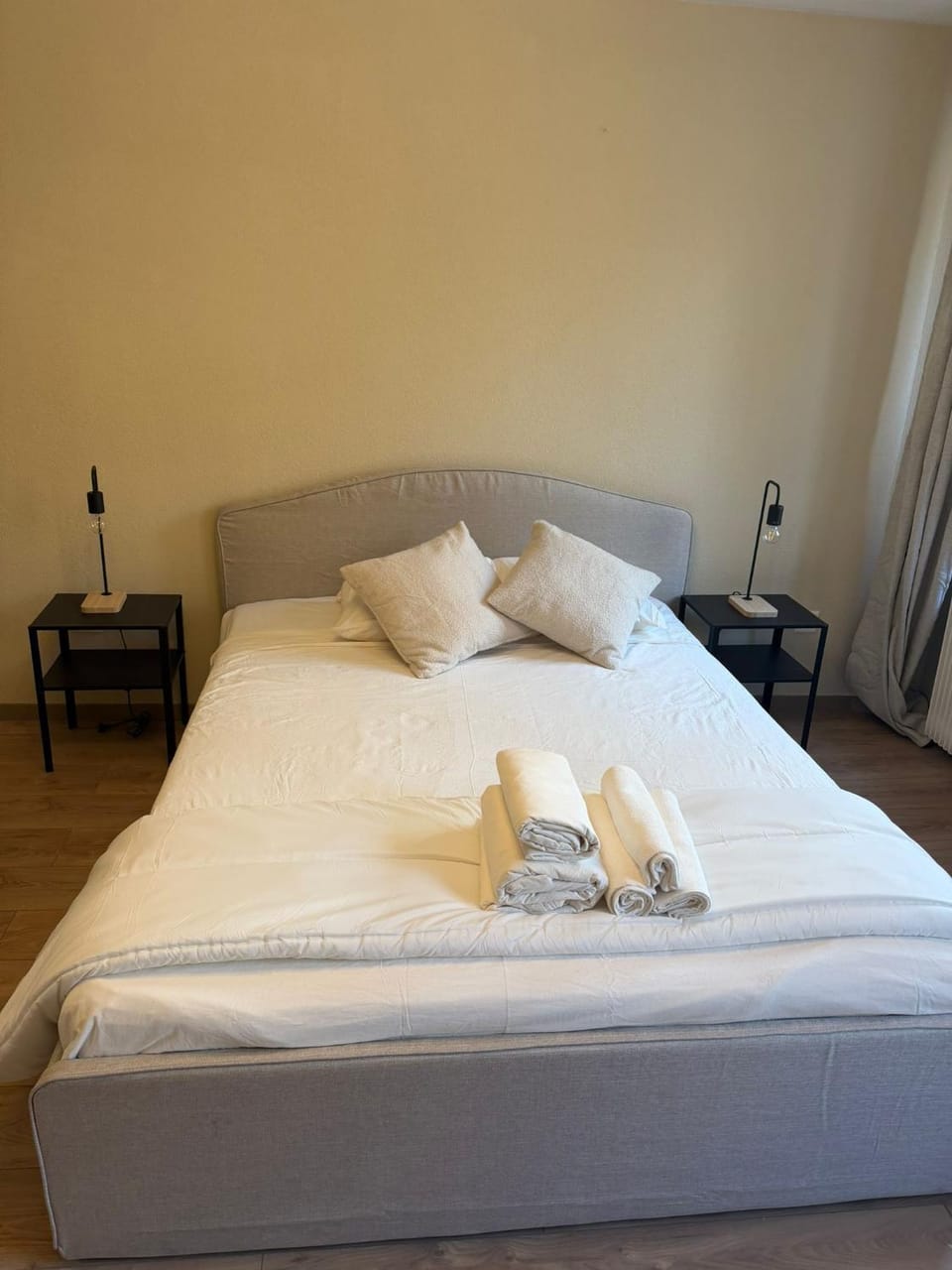 Hotel de ville 50 Vacation rental in Neuchâtel, Switzerland