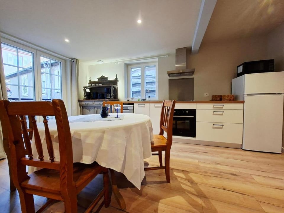 Dining area, Meals, oven, stove, kitchen