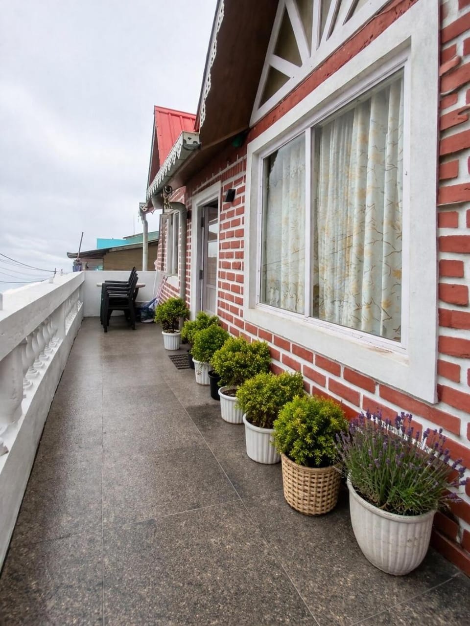 Facade/entrance, Balcony/Terrace