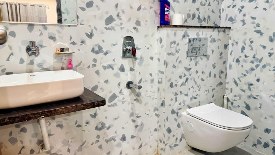 Hostique Aster - Private Studio Near Brilliant Convention Indore Apartment in India