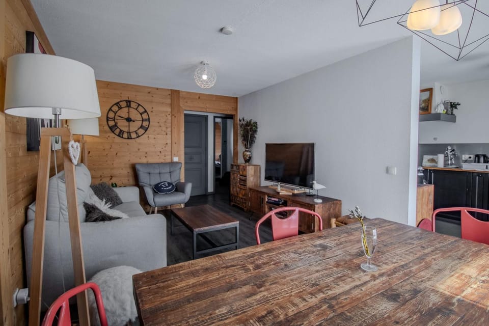 Adonis A - Cosy Renovated Apartment Apartment in Val dIsere