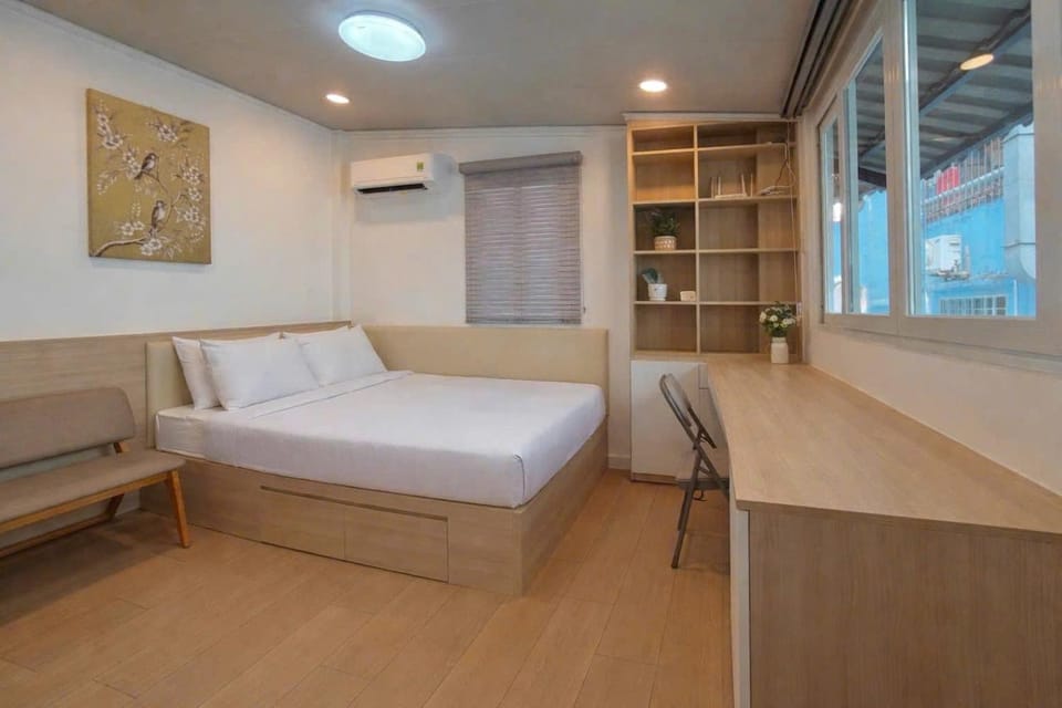 Bed, Bedroom, air conditioner