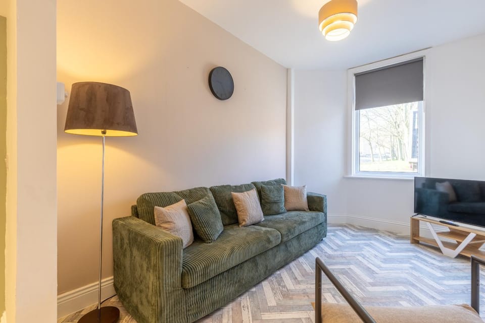 Communal lounge/ TV room, Living room