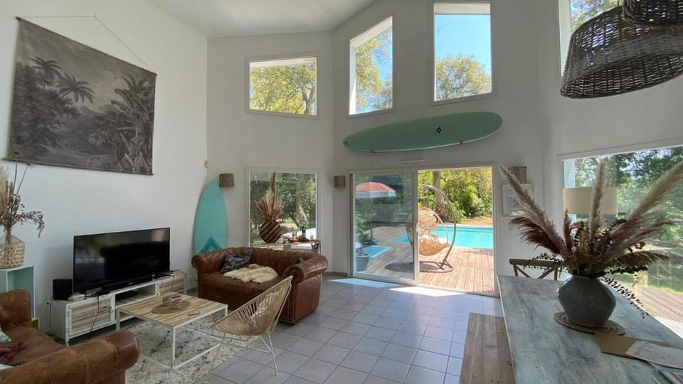 Villa L'Effet Mer, lux living by vineyard and beach Villa in Capbreton