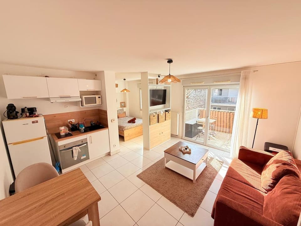 Sete Getaway, Downtown, Free Parking Apartment in Occitanie