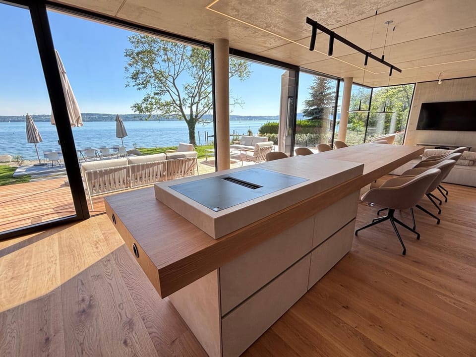 LAKE Villa Qbify - private lakeside living - eigener Strand Villa in Konstanz
