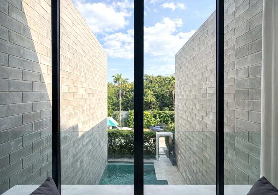 Day, View (from property/room), Balcony/Terrace, Pool view, Swimming pool