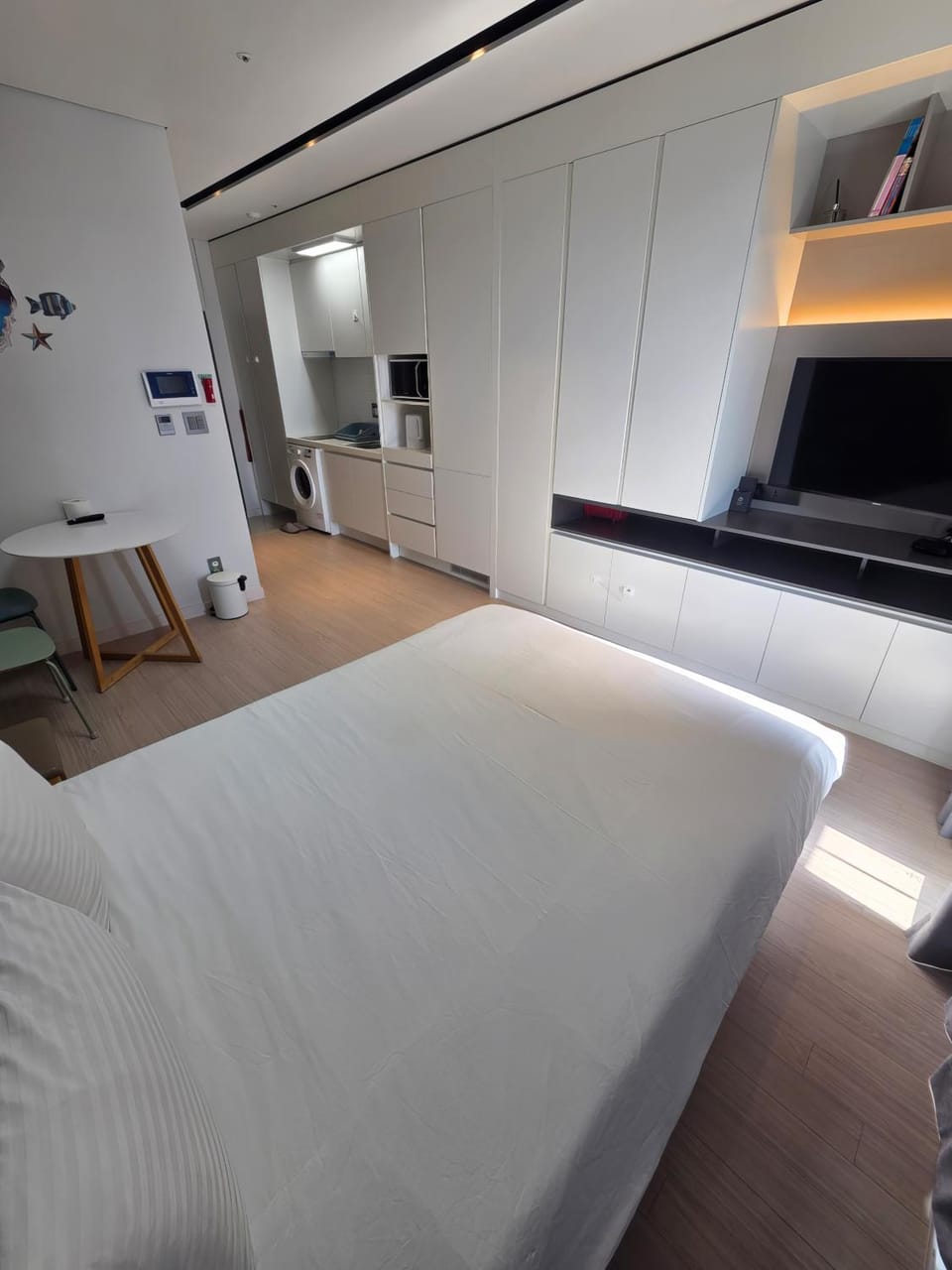 Kitchen or kitchenette, Bedroom