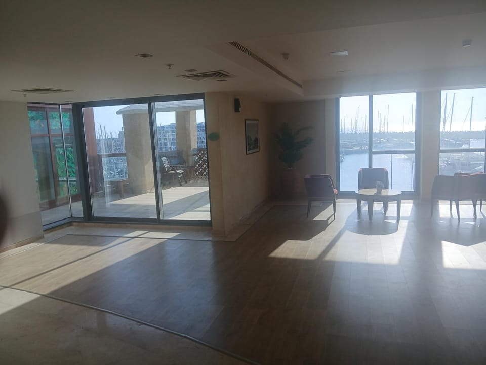 מרינה טוורס מלון בוטיק Apartment hotel in Herzliya