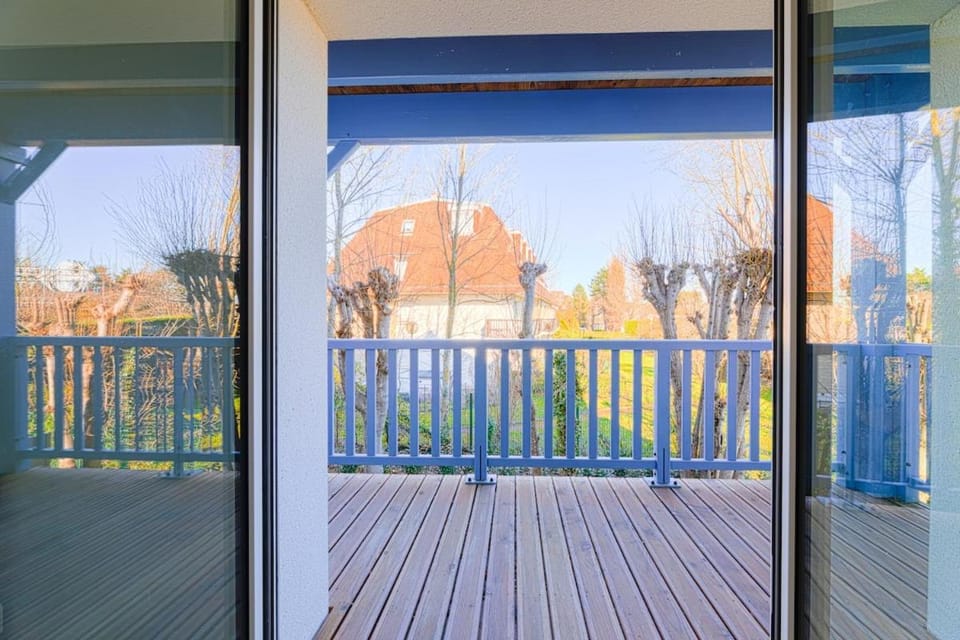 NEW - Appartement terrasse 100m de la plage Apartment in Benerville-sur-Mer